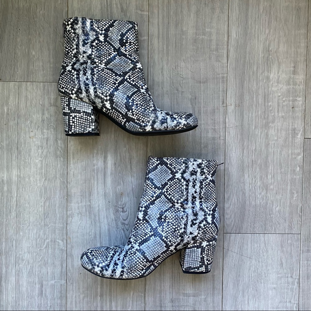 BILLABONG SNAKESKIN BOOTIES